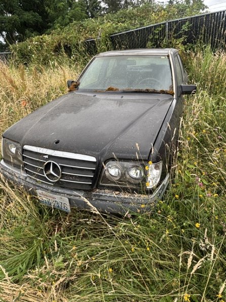 1994 Mercedes E320