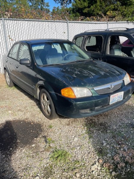 2000 Mazda protege