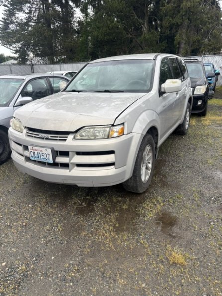2002 Isuzu Axiom